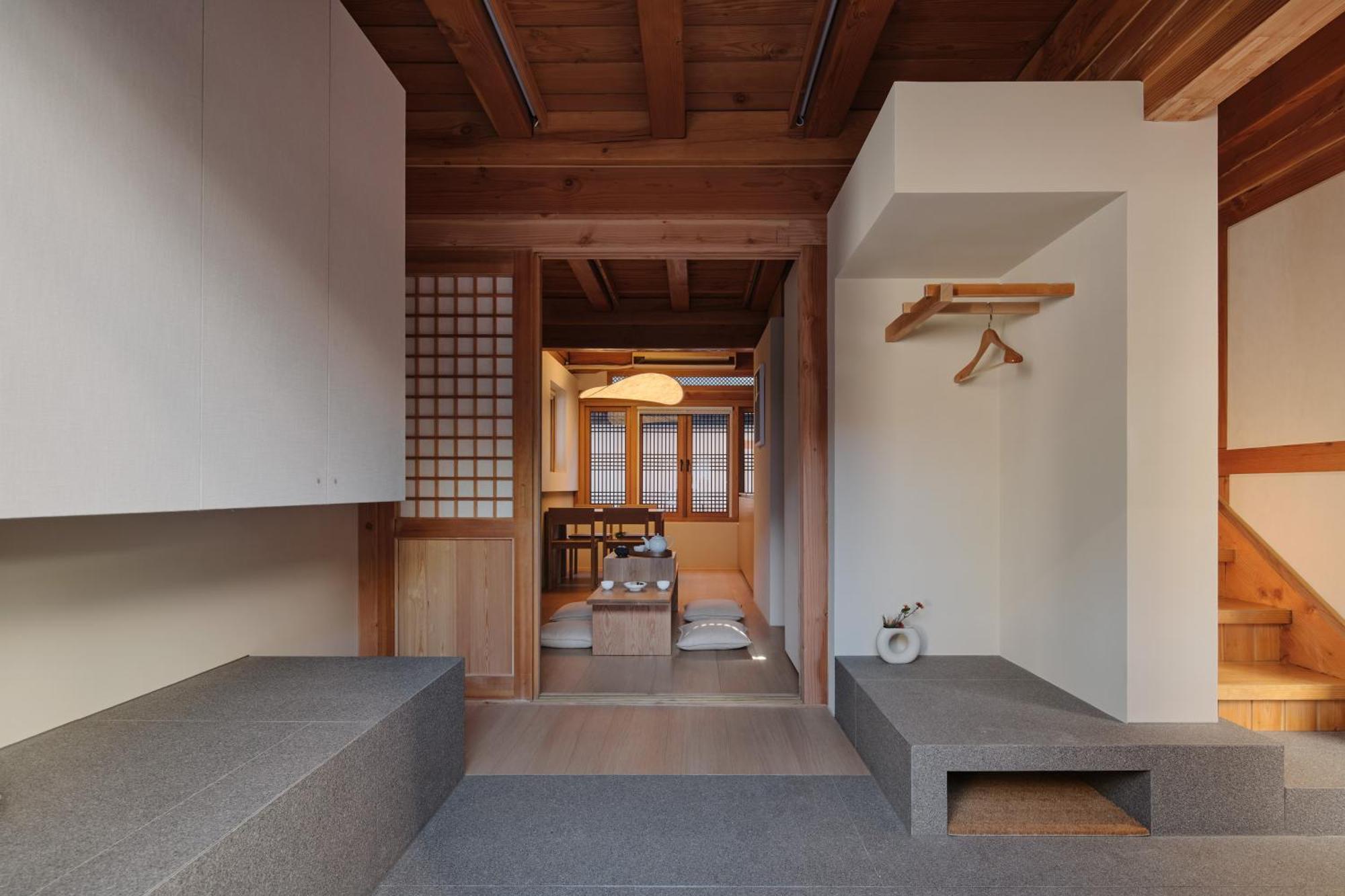 The Korean Traditional Hanok In Downtown Seoul For Convenient Public Transportation - Seoul Ari Εξωτερικό φωτογραφία