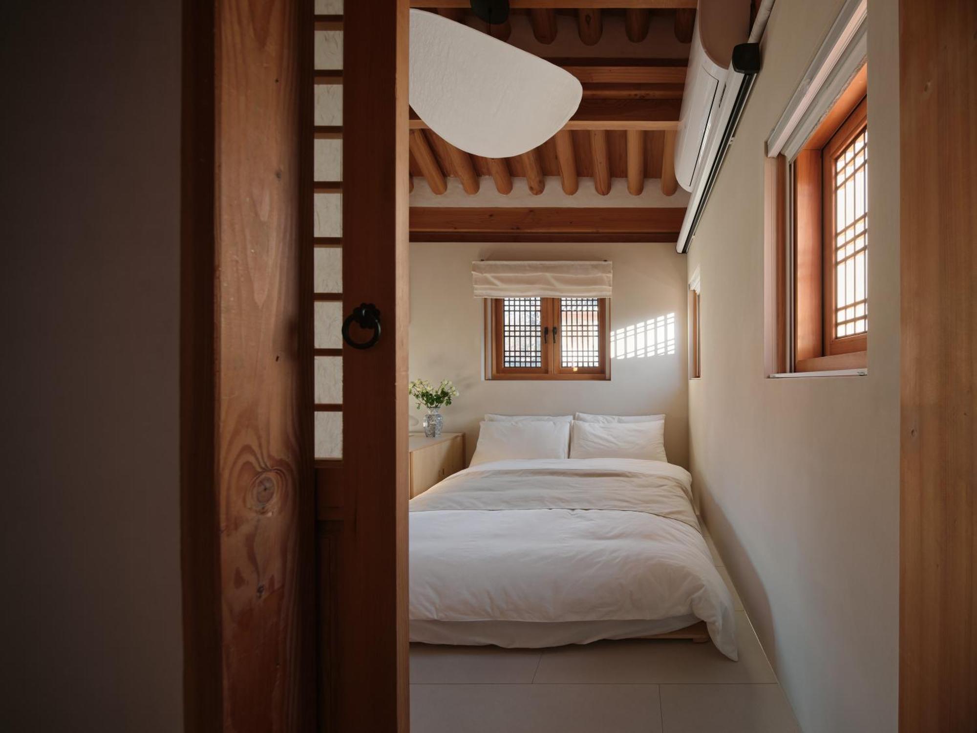 The Korean Traditional Hanok In Downtown Seoul For Convenient Public Transportation - Seoul Ari Εξωτερικό φωτογραφία