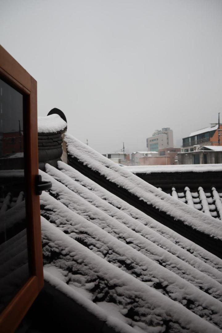 The Korean Traditional Hanok In Downtown Seoul For Convenient Public Transportation - Seoul Ari Εξωτερικό φωτογραφία